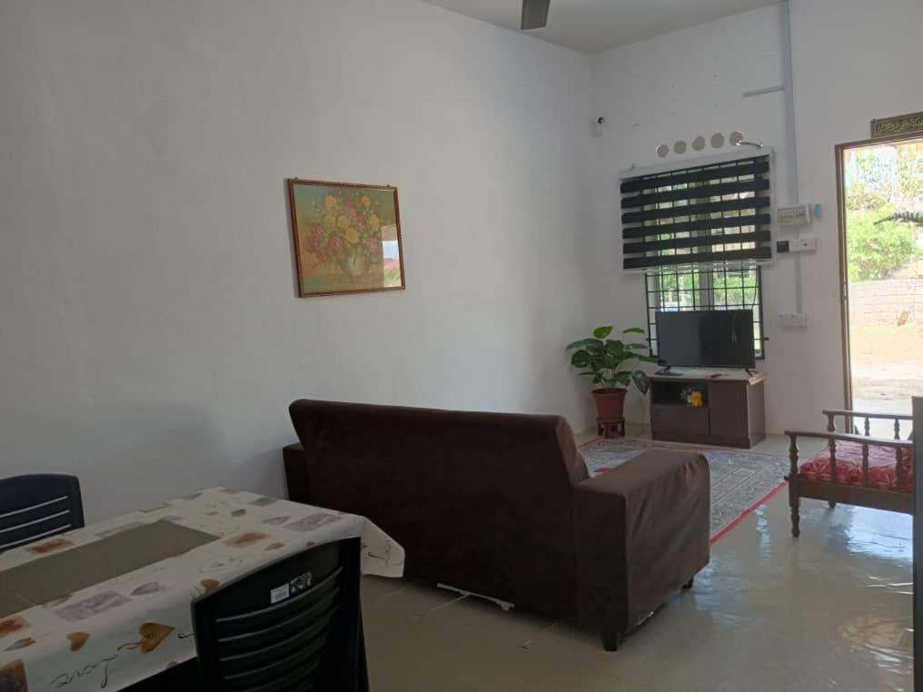 Homestay Lembah Tambunan Kampong Nail Екстериор снимка